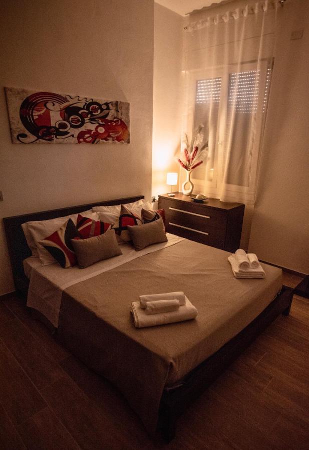 Bellini Lorenz Apartment カリアリ エクステリア 写真